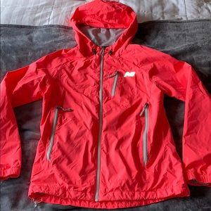 Like NEW 🔥NEW BALANCE NEON PINK WIND BREAKER